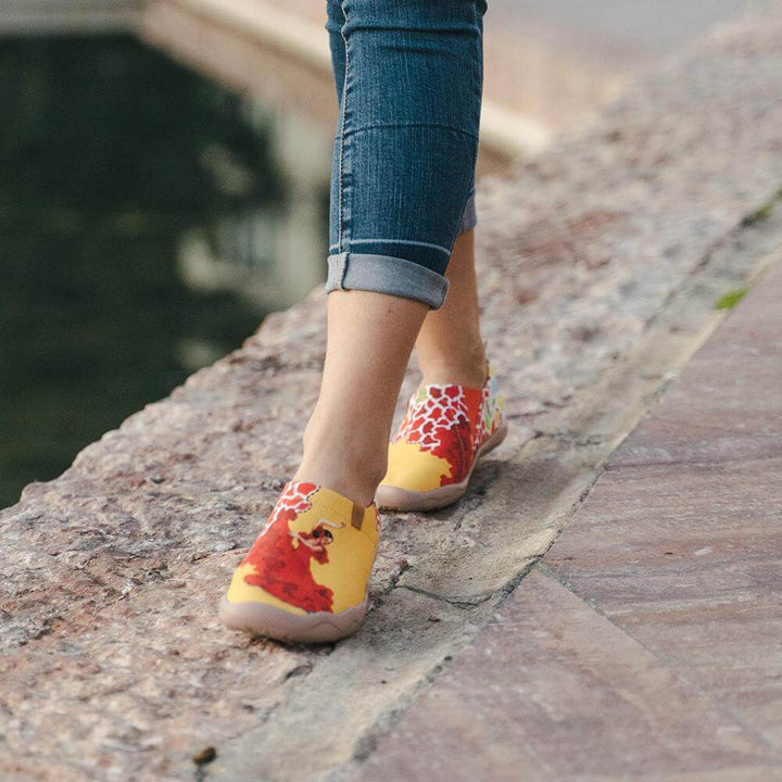 VIVA LA VIDA Women Art Painted Slip-on Shoes Women UIN