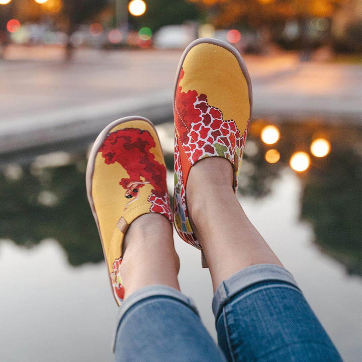 VIVA LA VIDA Women Art Painted Slip-on Shoes Women UIN