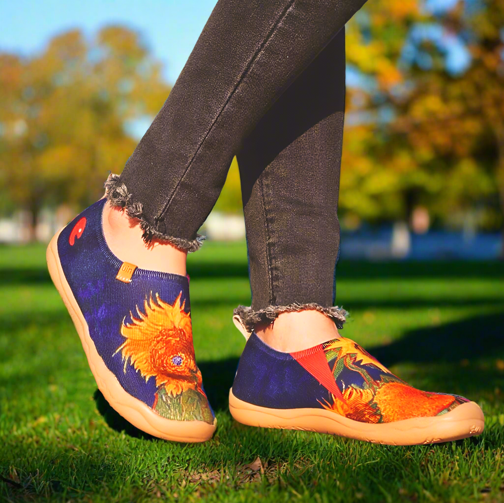 UIN Women s Slip Ons Canvas Lightweight Flats Sneakers Walking Casual Loafers Comfortable Art Painted Travel Shoes Sunflower II UK UIN Footwear