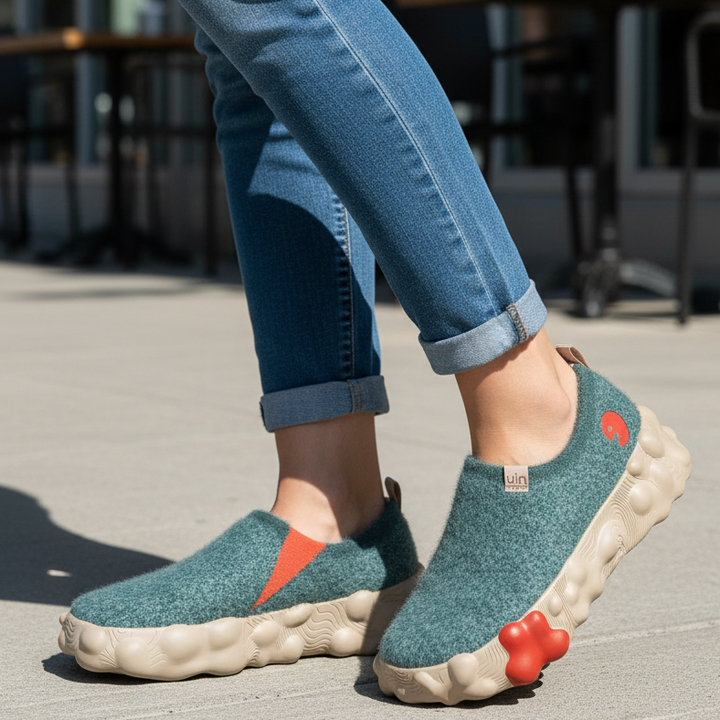 UIN Footwear Women Grass Green Toeldo VI Women Canvas loafers