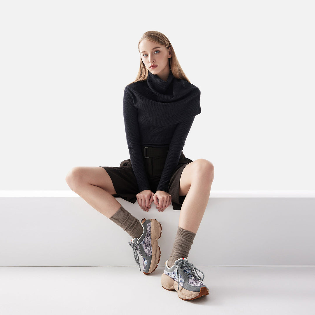 Lost in the Blue Sky Dreamland I Women