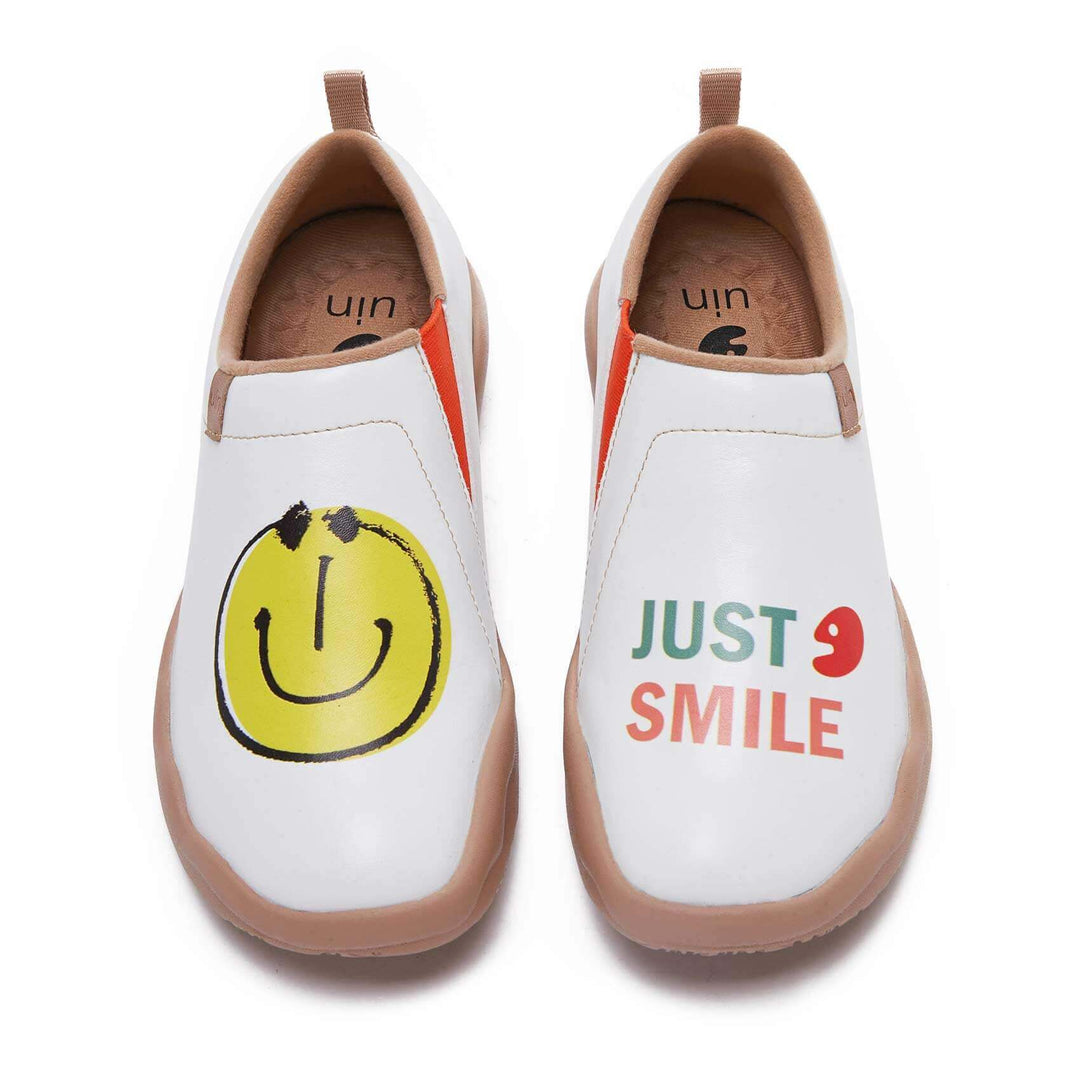 UIN Footwear Women Smiley Microfiber Leather Women Canvas loafers