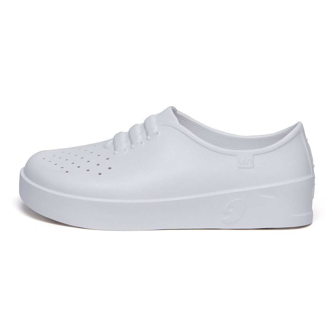 UIN Footwear Men Pure White Tenerife 2 Men Canvas loafers