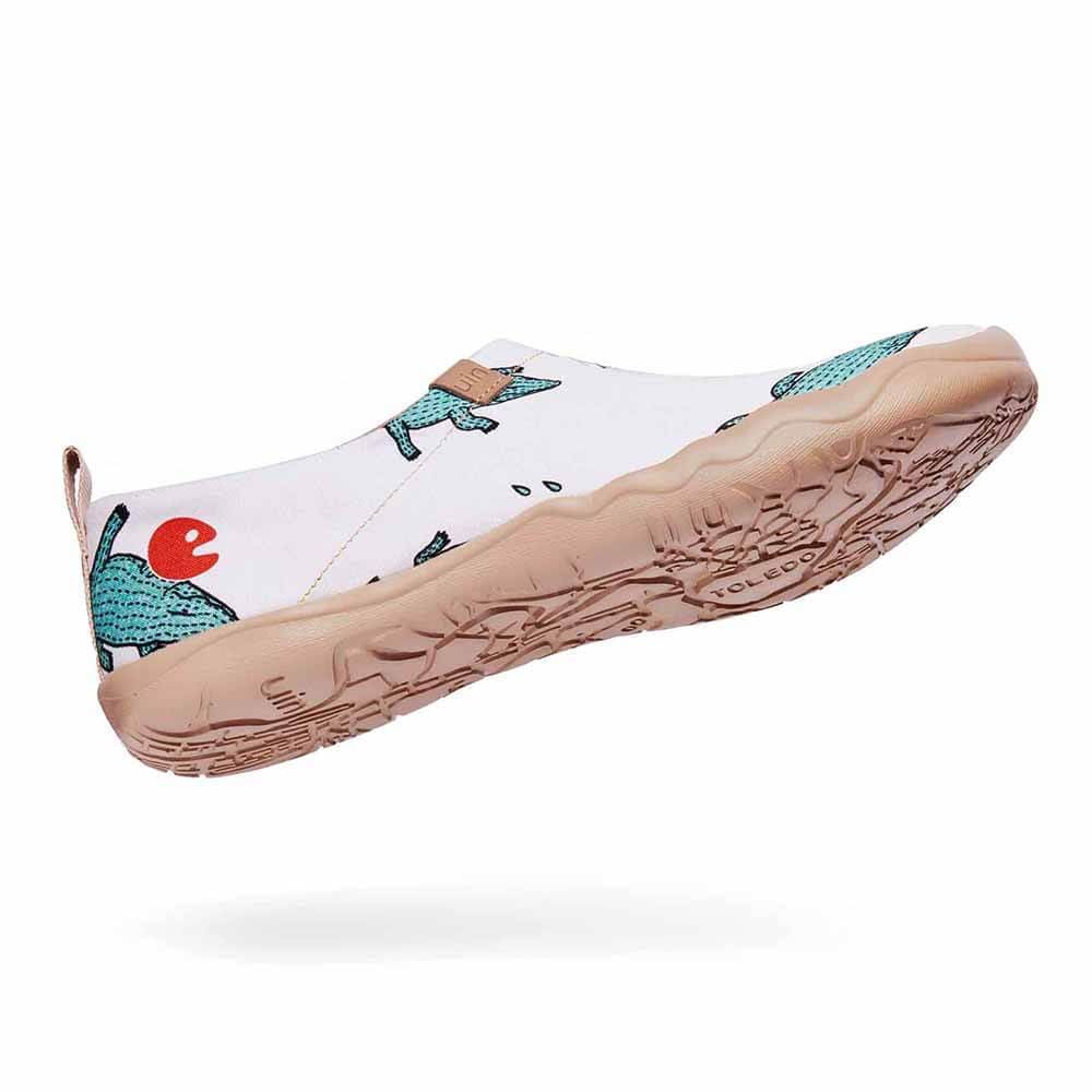 UIN Footwear Women Crocodile Women Canvas loafers