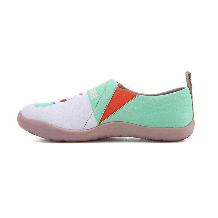 UIN Footwear Women Love Journey Canvas loafers