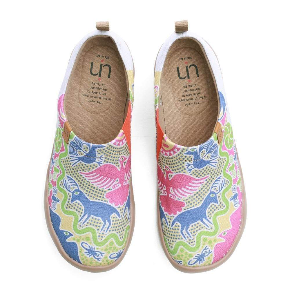 UIN Footwear Women Oriental Fairyland Lady Painted Loafers Canvas loafers