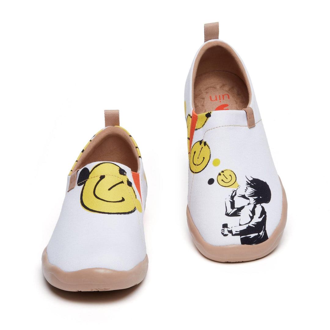 UIN Footwear Women Popping Happiness Toledo I Women Canvas loafers