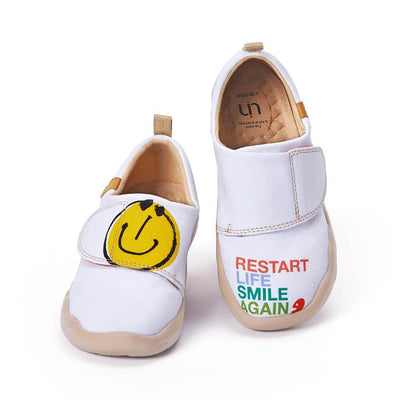 UIN Footwear Women Smiley Canvas loafers