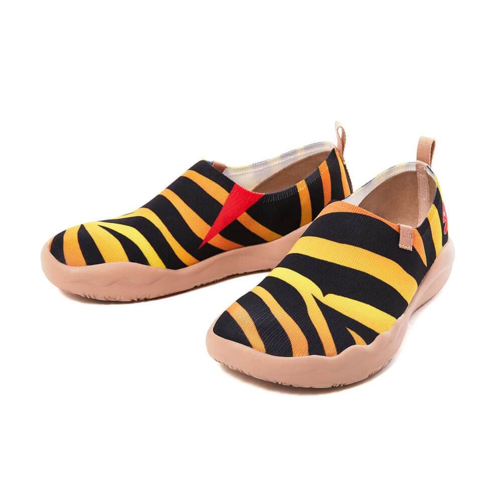 UIN Footwear Women Zebra Women Canvas loafers